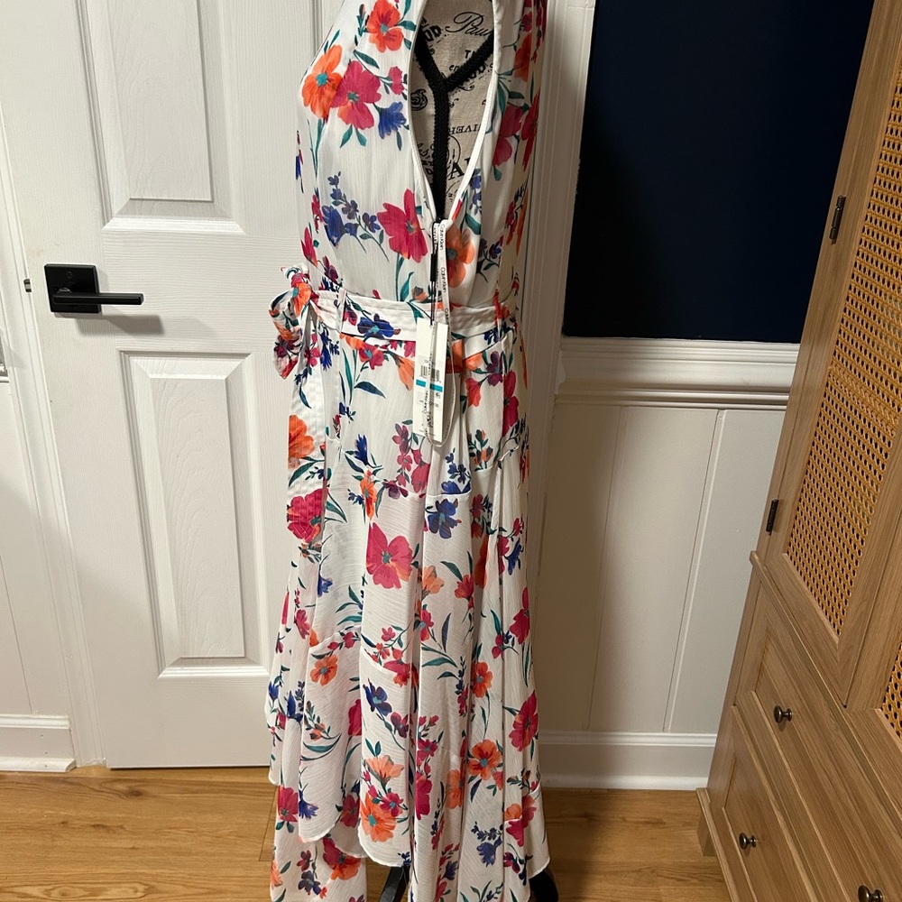 Calvin Klein Floral Sleeveless Dress Calvin Klein Brand New with tags .